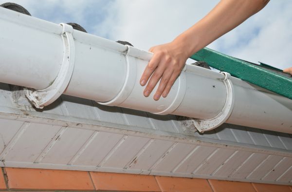 Gutter Reattachment in Gastonia